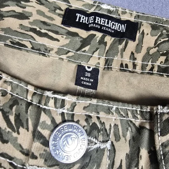 True Religion Cargo Pants Mens 38x32 Green Abstract Camo Straight Leg Utility - Picture 3 of 12